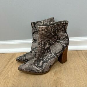 Carlos Santana Lydia Gray Snakeskin Faux Leather Heeled Boots Women’s Size 7.5